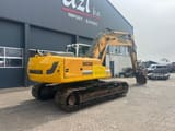 2010 Liebherr 906 crawler excavator, rear three-quarter view