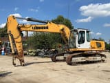2007 Liebherr R924C crawler excavator, side view