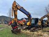 2019 Kato HD823 crawler excavator, side view