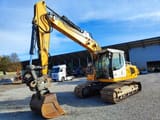2015 Liebherr R920 crawler excavator, front three-quarter view