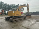 2000 Kato HD823LC crawler excavator, rear three-quarter view