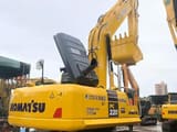 2015 Komatsu PC220-8 paletli ekskavatör arka üç çeyrek görünüm