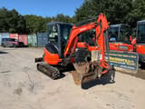 2013 Kubota U-20-3EU mini excavator, front three-quarter view