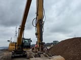 2007 Caterpillar 325DL long-reach crawler excavator, front view
