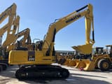 2023 Komatsu PC200-8 Raupenbagger Seitenansicht