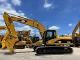 2018 Caterpillar 325CL crawler excavator, side profile view