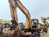 2019 Hyundai R210W-9S wheel excavator, front three-quarter view
