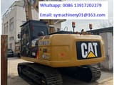 2023 Caterpillar 320D2 paletli ekskavatör arka üç çeyrek görünüm