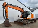 2017 Liebherr R 920 crawler excavator side view