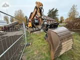 2023 Liebherr R920 COMPACT crawler excavator, front-quarter view