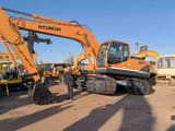 2016 Hyundai R220LC-9S crawler excavator, side view