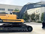 2025 Hyundai HX220L crawler excavator, side profile view