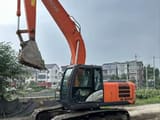 2022 Hitachi ZAXIS 200 crawler excavator side view