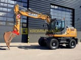 2016 CASE WX148 wheel excavator side view