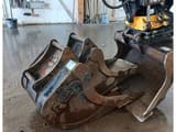 2018 Komatsu PC78US-10 mini excavator bucket attachment