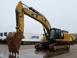 2019 Caterpillar 352F crawler excavator, side view