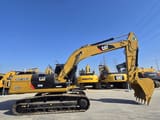 2020 Caterpillar 324D crawler excavator, side profile view