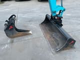 2021 Airman AX33U-7 mini excavator attachments