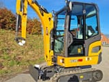 XCMG XE20E Pro mini excavator, side view