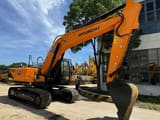 2023 Hyundai R220LC-9S crawler excavator side view