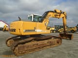 2006 Liebherr R900C crawler excavator, rear three-quarter view