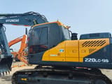 2020 Hyundai 220LC-9S crawler excavator side view