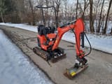 2017 Kubota U10-3 mini excavator, three-quarter view