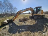 2016 Liebherr R914 Compact crawler excavator side view