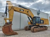 2019 Caterpillar 390FL crawler excavator, side profile view