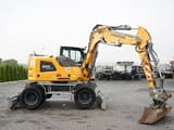 2020 Liebherr 910 Compact Litronic wheel excavator side view