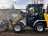 2013 Kramer 350 wheel loader, side view