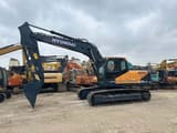 Hyundai Robex 225LC-9T crawler excavator, side view