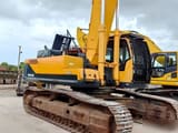 2020 Hyundai R485LVS crawler excavator, side view