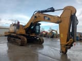 2019 Caterpillar 374F crawler excavator, side view