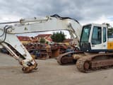 2005 Liebherr 924 crawler excavator, side view