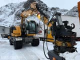 2021 Liebherr A916 Compact Litronic wheel excavator front view
