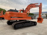 2023 Doosan DX300 Excavator pe Șenile