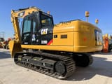 Excavadora sobre orugas Caterpillar 320D 2023, vista trasera tres cuartos