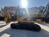 Koparka gąsienicowa Caterpillar 320CL z 2019, widok z boku