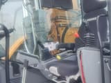 2023 Liebherr R920 COMPACT G6.1-D LITRONIC crawler excavator interior view