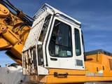 2001 Liebherr R954 B crawler excavator cab and boom detail