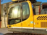 2016 Hyundai R140LC-9A crawler excavator cab and boom side view