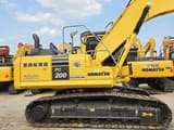 Escavatore cingolato Komatsu PC200-8 del 2023, vista laterale