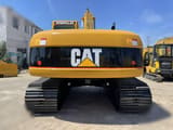 Escavatore cingolato Caterpillar 320CL del 2020, vista posteriore
