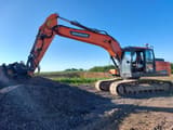 2021 Doosan DX225LC-5 crawler excavator side view
