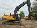 2014 Volvo EC250DL crawler excavator side view