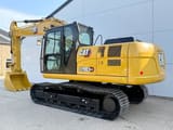 2025 Caterpillar 320D3 GC Raupenbagger, Ansicht von hinten dreiviertel