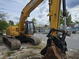 2005 John Deere 200C LC crawler excavator, front three-quarter view