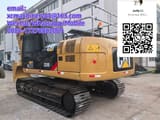 Escavadora de rastos Caterpillar 320D2L de 2023, vista traseira a três quartos