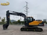 2025 Hyundai 220LC-9S crawler excavator, side view